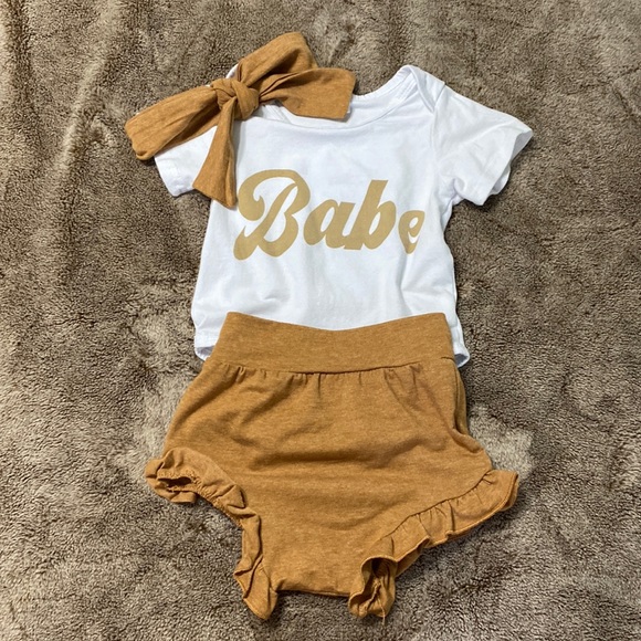 Other - Baby 6-9 mnth “Babe” outfit